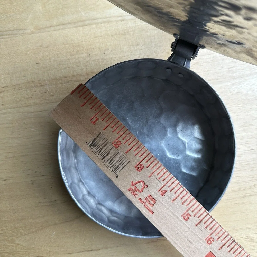 VTG Everlast Metal‎ Hand Forged Hammered Aluminum Flip Pan 10.8 in Silent Butler